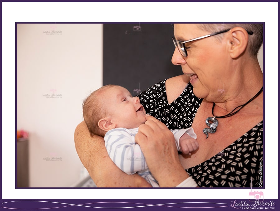 Photo Mamie et Bebe sourire