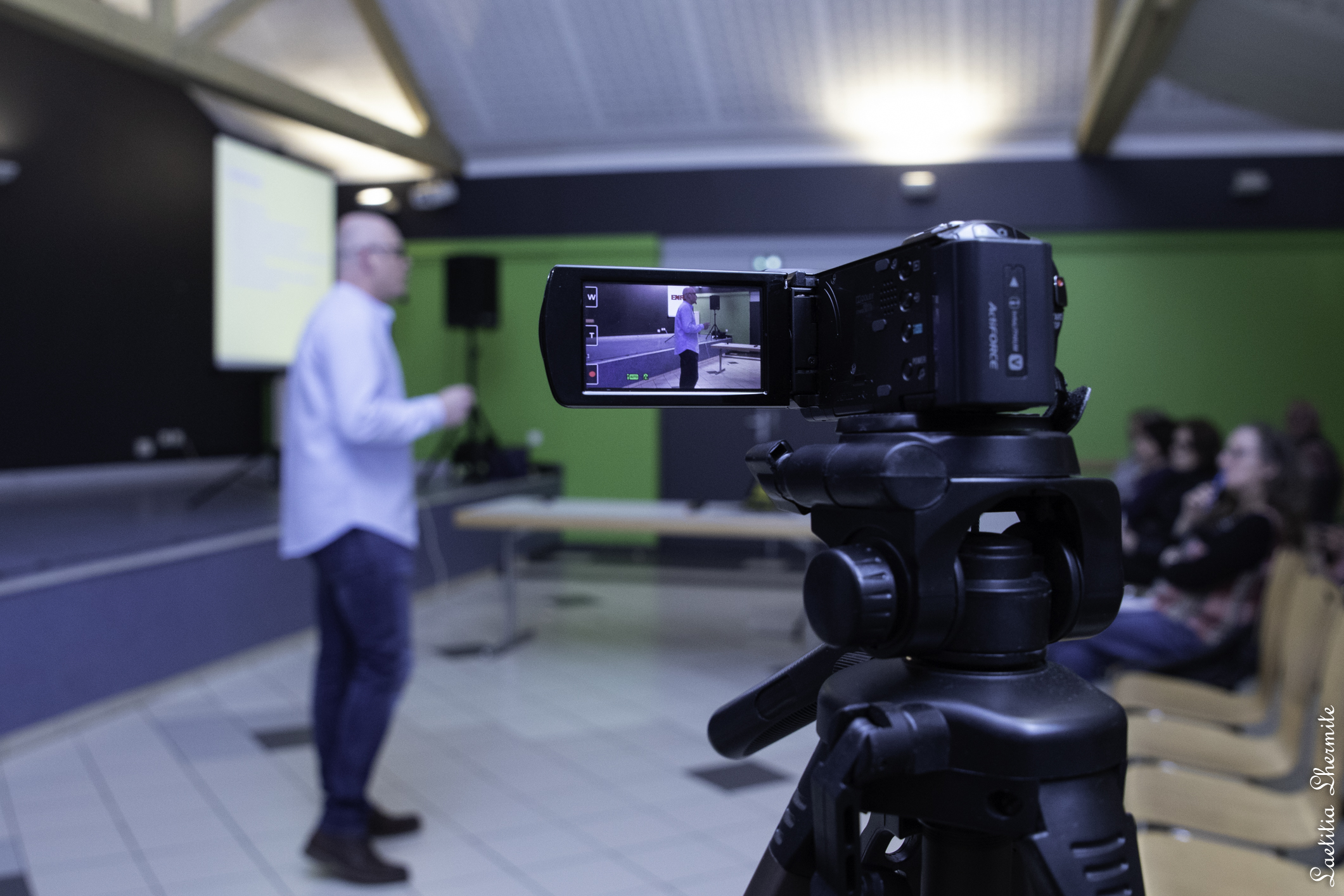 Conference filmee et photographiee