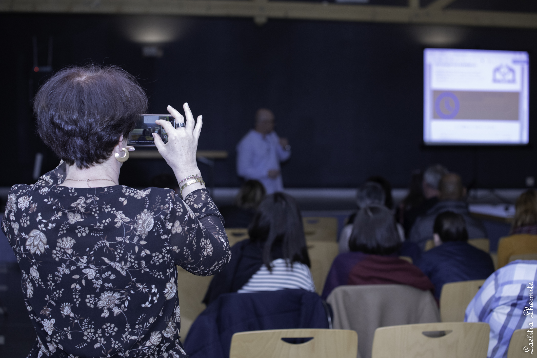 Quand l audience prend aussi des photos